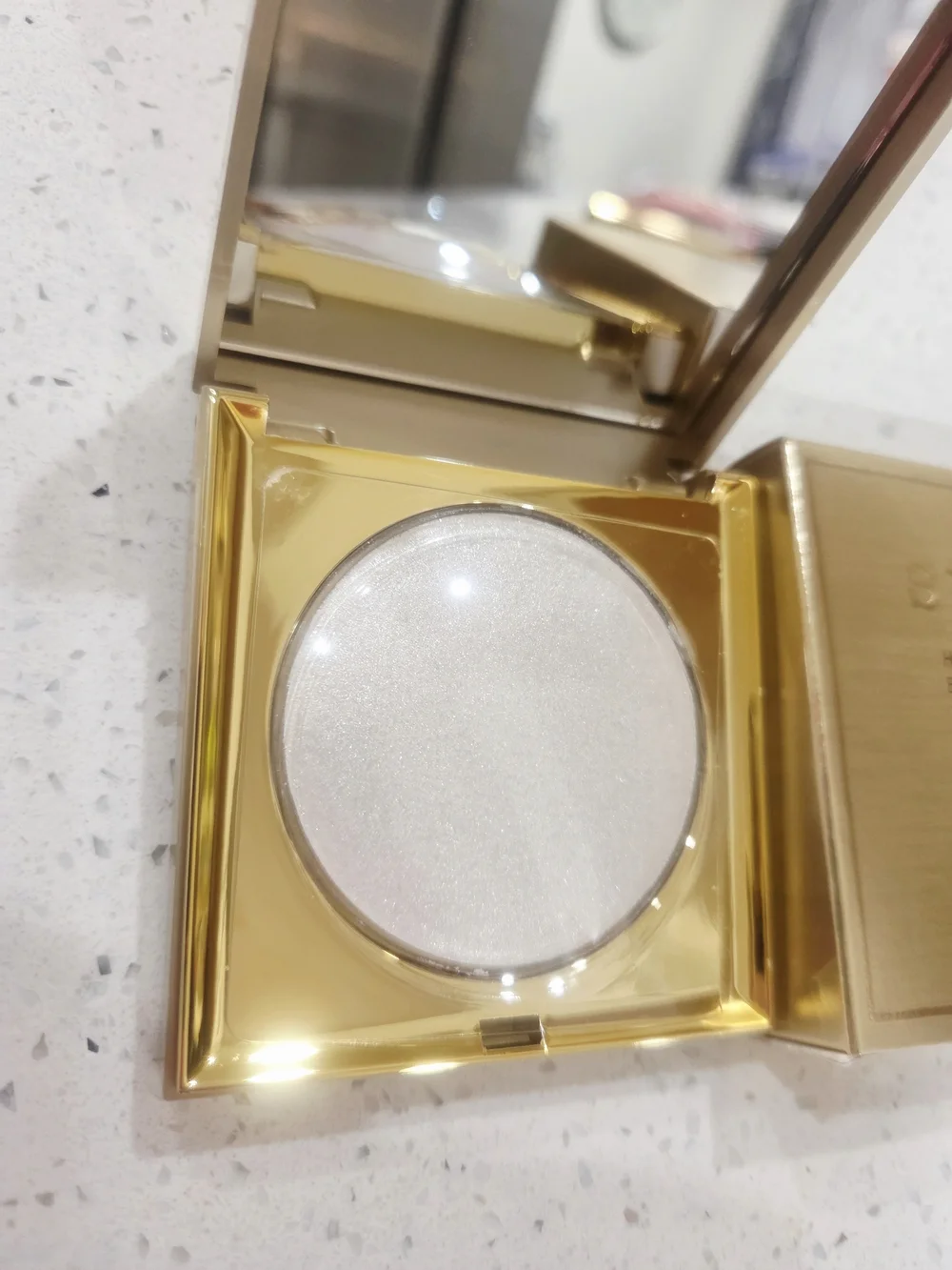 STILA Heavens Hue Shimmer Highlighter – (OPULENCE)